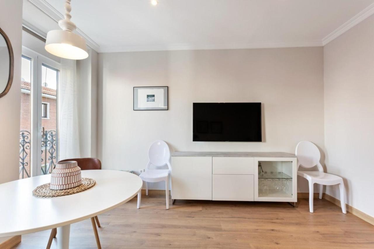 Elegant 1 Bedroom Apartment In The Heart Of Centro Madrid Exterior foto