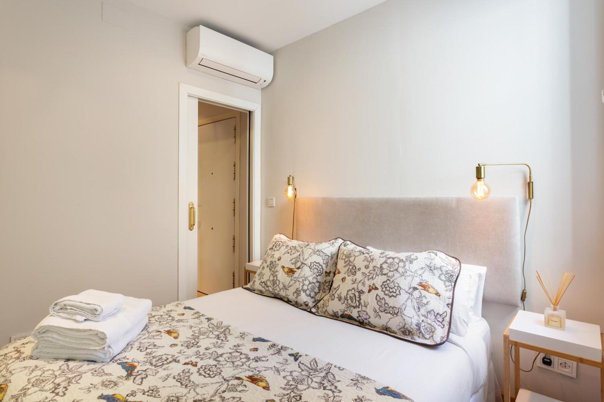 Elegant 1 Bedroom Apartment In The Heart Of Centro Madrid Exterior foto